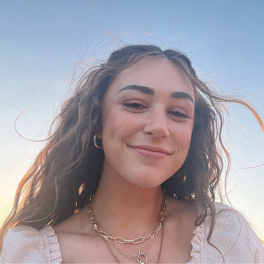 Meet your Posher, Ella